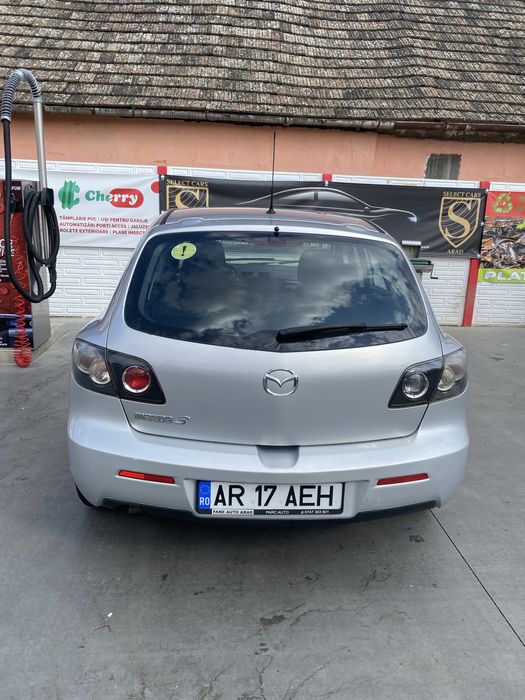 Masina mazda 3 !