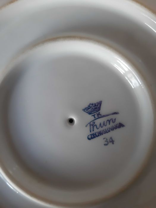 Набор посуды  времен СССР  супница, бульеница, масленка.