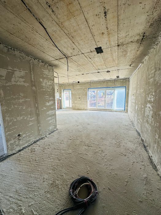 De vanzare apartament 3 cam + birou/dressing si parcare inclusa