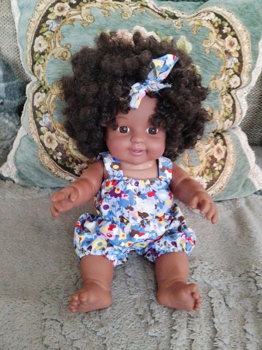 Продам говорящую куклу .