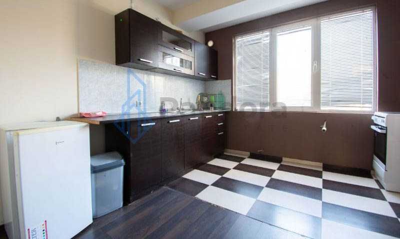 Тристаен апартамент под наем в кв. Лозенец