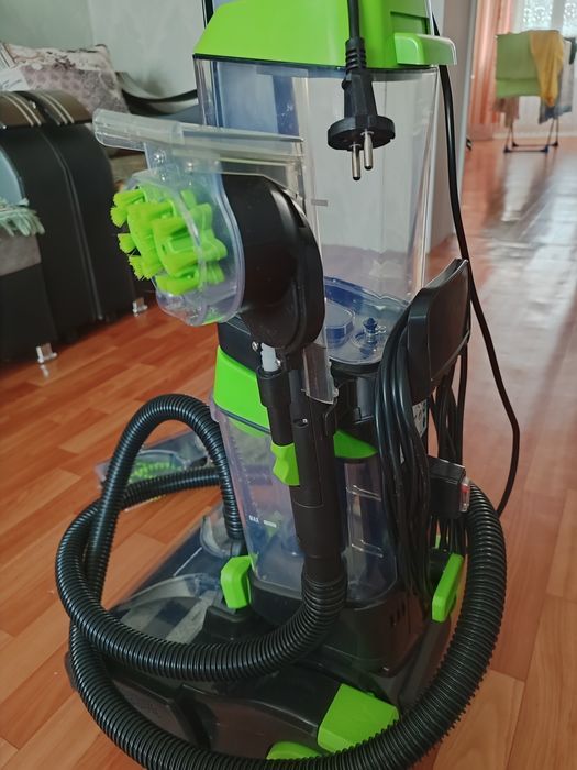 Продам моющий пылесос
