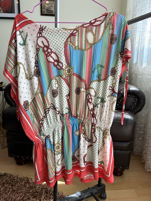 Tricouri damă - noi- 20 lei/buc