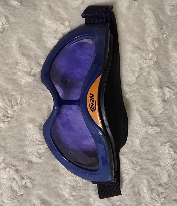 Vand pistoale Nerf