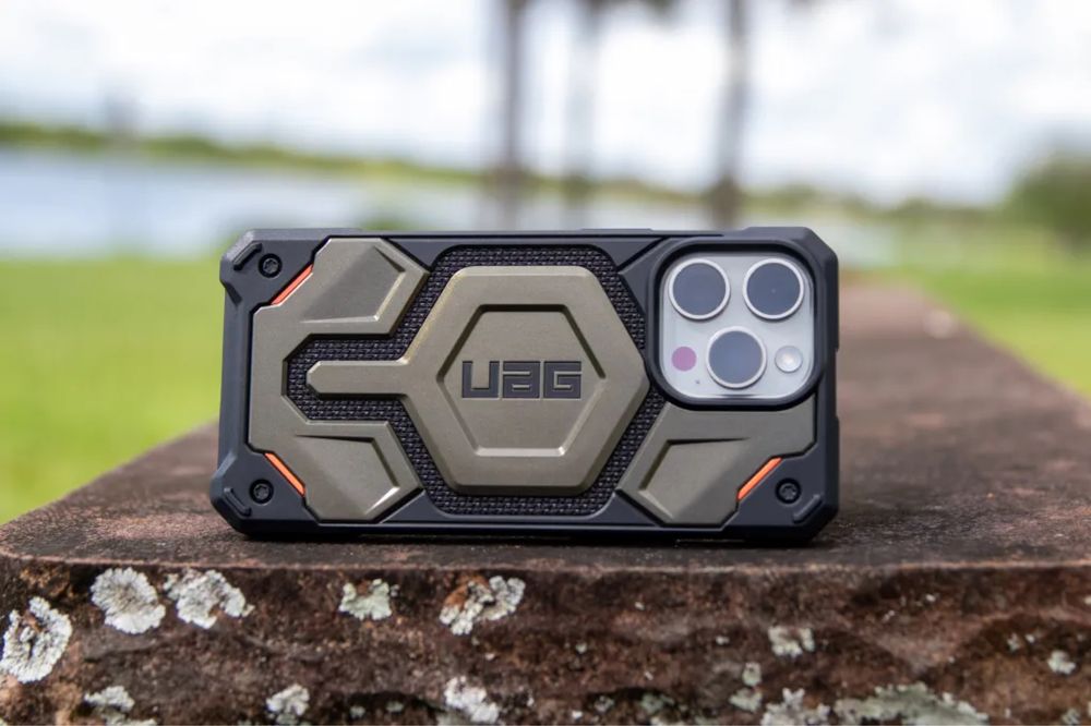 MagSafe Противоударен Калъф за iPhone 15 Pro Max,UAG Monarch Pro Carbon