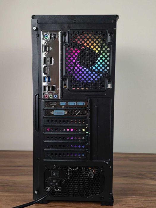Нов | Гаранция | Ryzen 5 | 16 GB RAM | M.2 NVMe | AMD RX | Геймърски