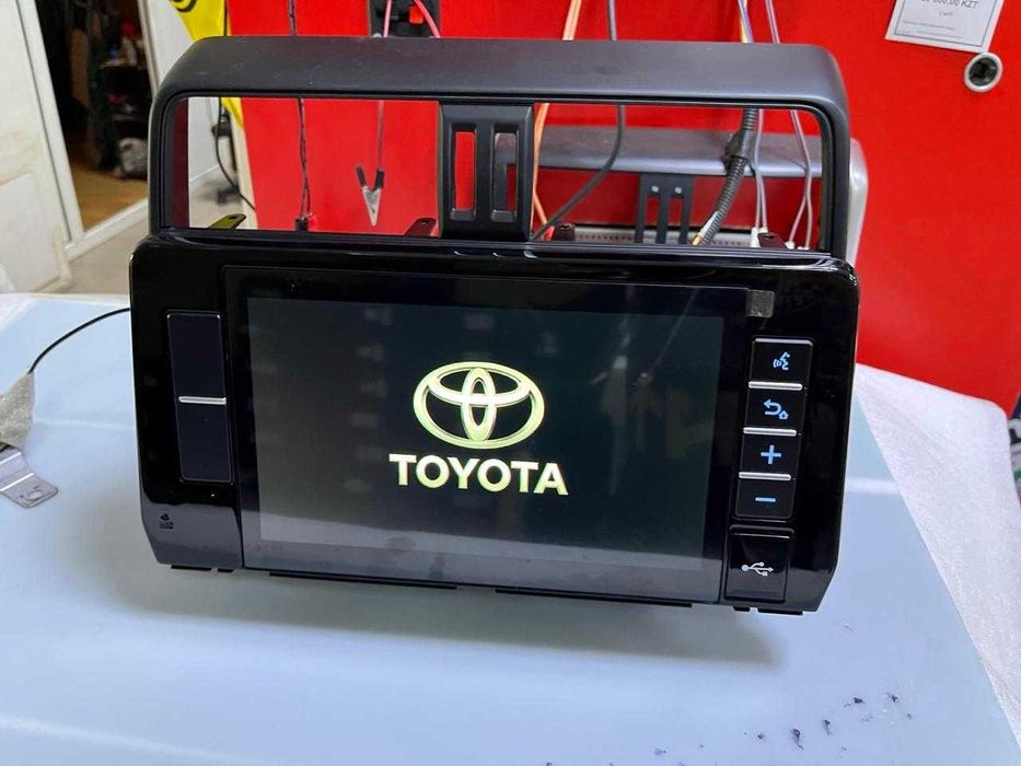 Проигрыватель магнитола Toyota Prado 150 оригинал CarPlay Android Auto