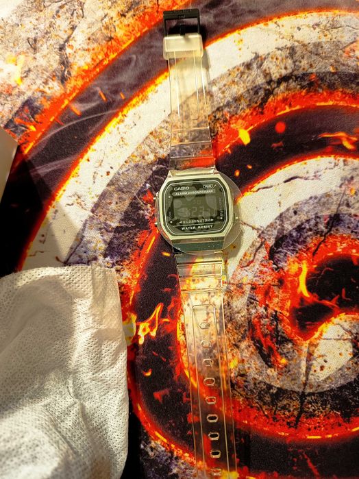 Ceas de mana Casio Vintage Iconic ca nou A168XES-1BEF