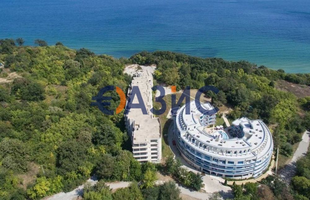 Продава се Тристаен апартамент в Обзор - 216 кв.м за 220 €/кв.м - Снимка #13