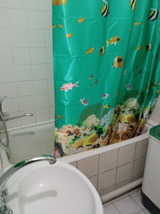 Срочна сдаётся 3 комнатная квартира адрес Аэропорт