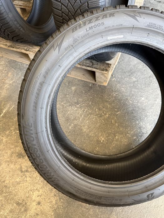 4 anvelope iarna 235/45/18 , Bridgestone , DOT 2023 , 6.5 mm !