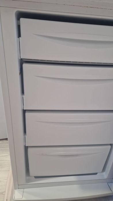 Морозильник в хорошем состоянии