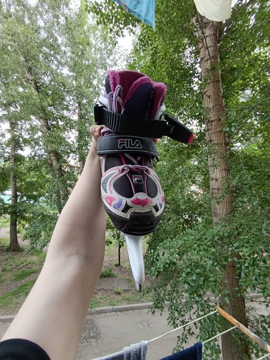 Продам детские коньки