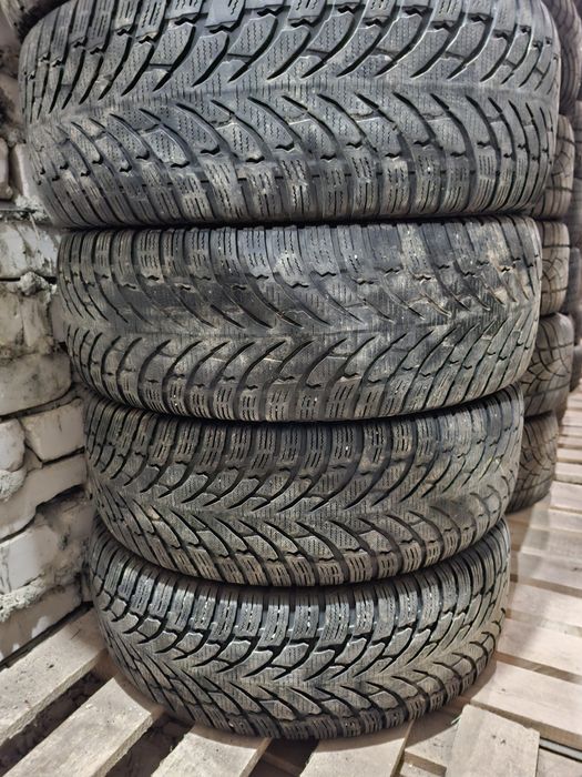 Продам шины 225/60/17 нокиа