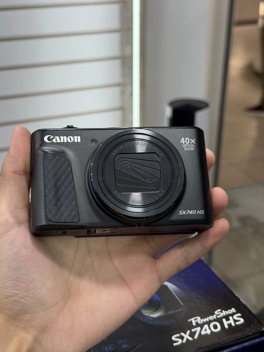 Продам Canon SX740 HS