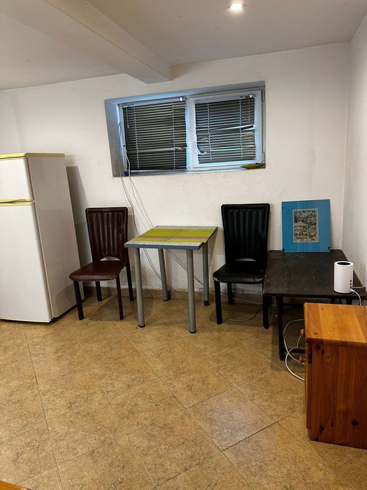 Дава се под наем Двустаен апартамент в Плевен, Идеален център - 25 кв.м за 229.5 € - Снимка #3