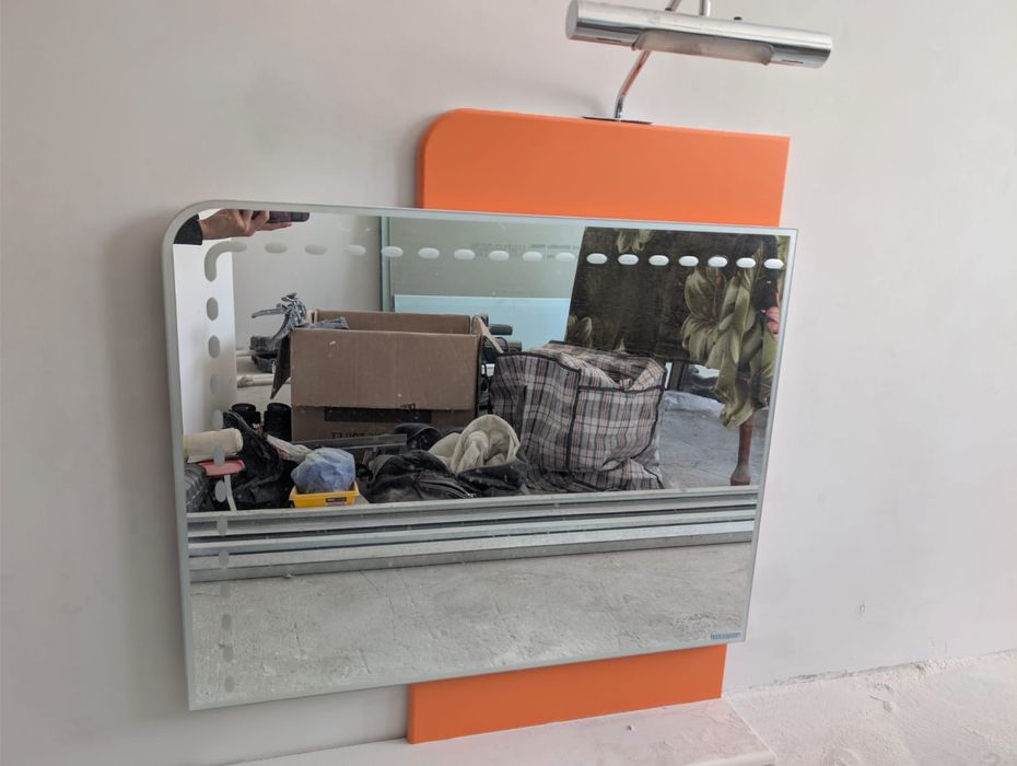 Продам  раковину  и зеркало