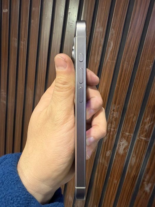 Продам Айфон 15про 128гб