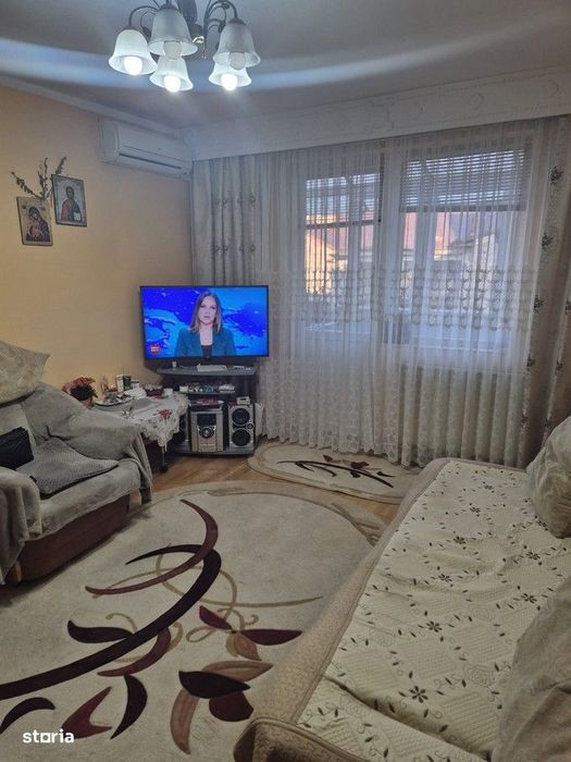 Apartament 2 camere semidecomandat, ultracentral, etaj 4/4