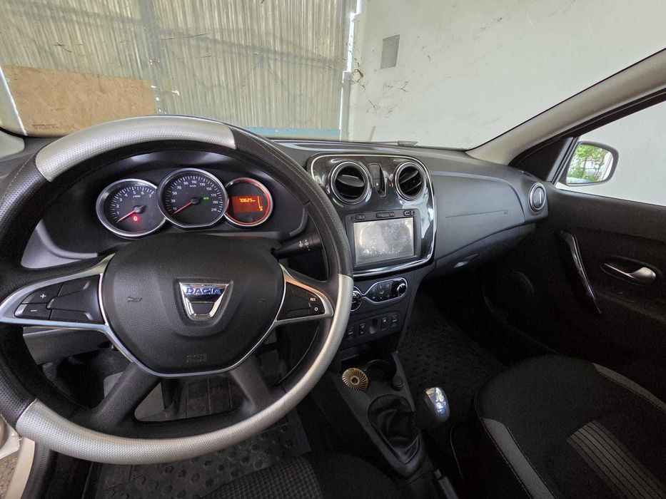 DACIA Logan 2018 — imagine 3