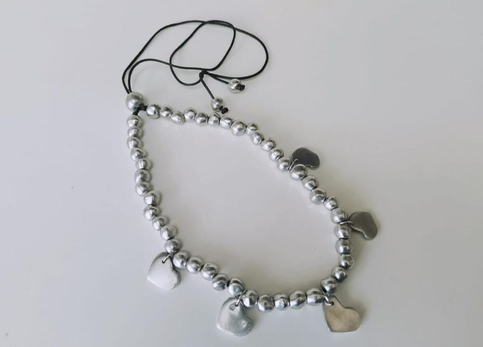 Colier Vestopazzo cu inimioare si margele din aluminiu reciclat