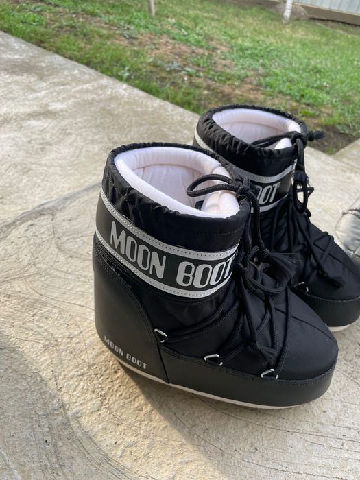 Ghete moon boots scurte