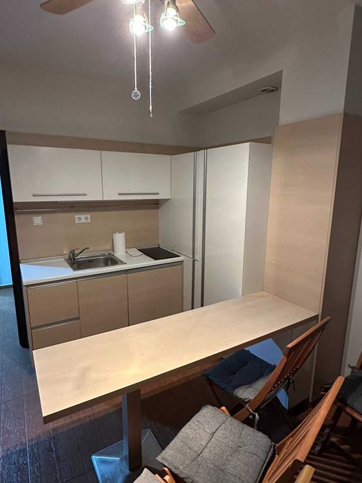 Кухня MDF с вграден хладилник, пералня, котлони, мивка и смесител