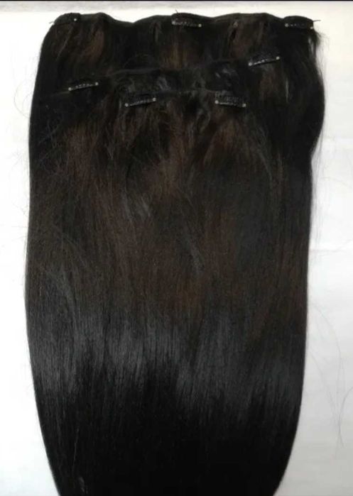 Естествена черна коса