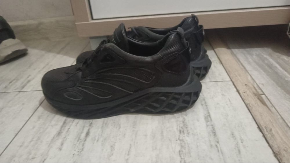 Продам б/у обквь 35-37 р.
