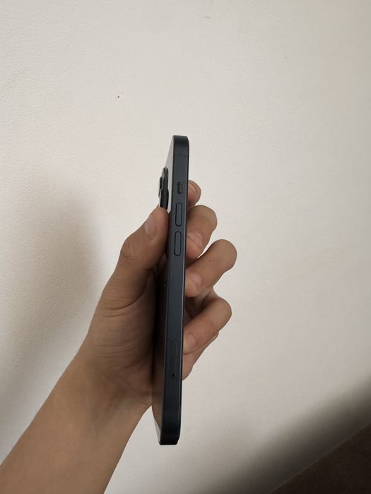 Iphone 13 128гб с гаратний