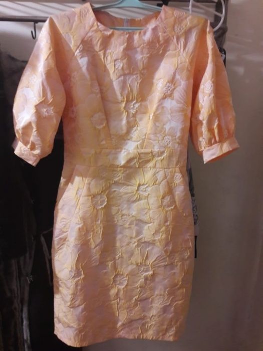 Платье коктейльное