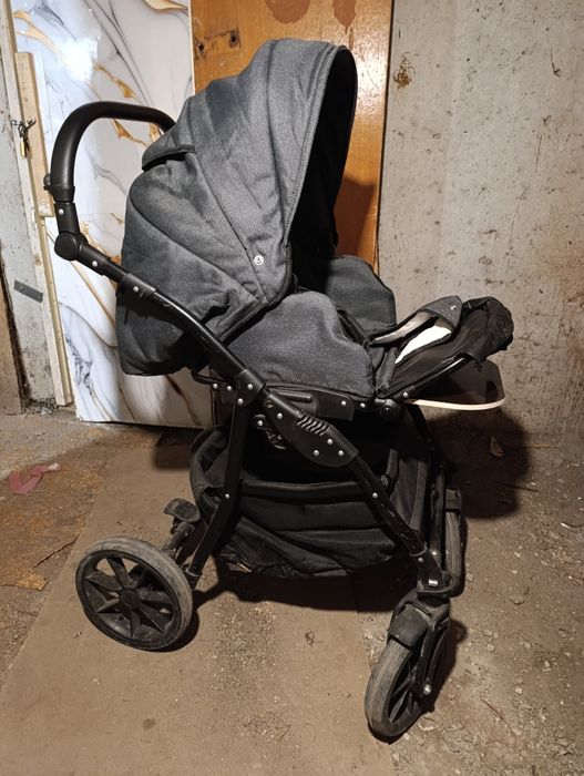 Продам детскую коляску