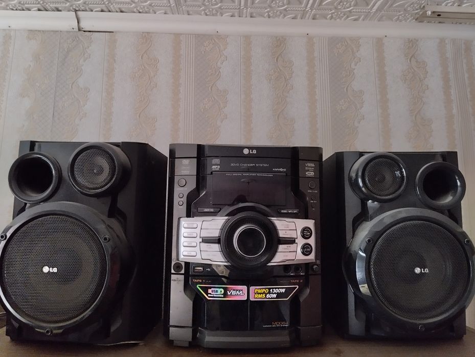 Продаю караоке LG