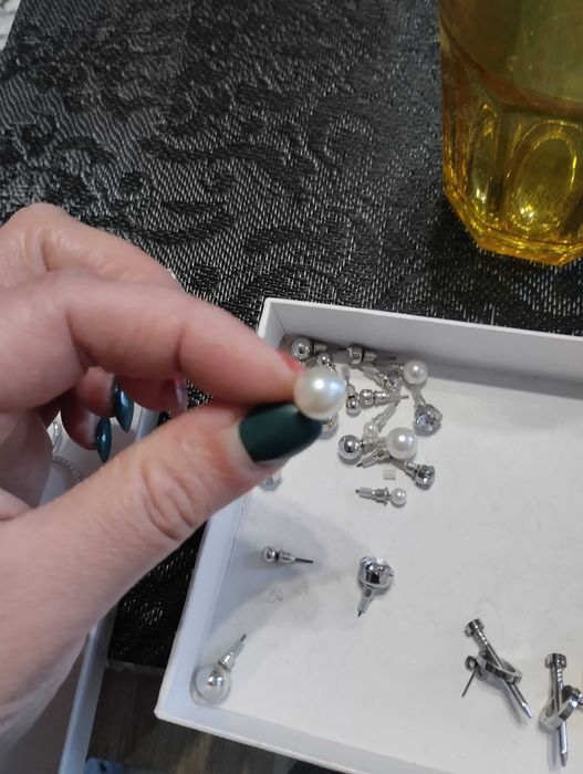 Обеци 12 чифта !!!