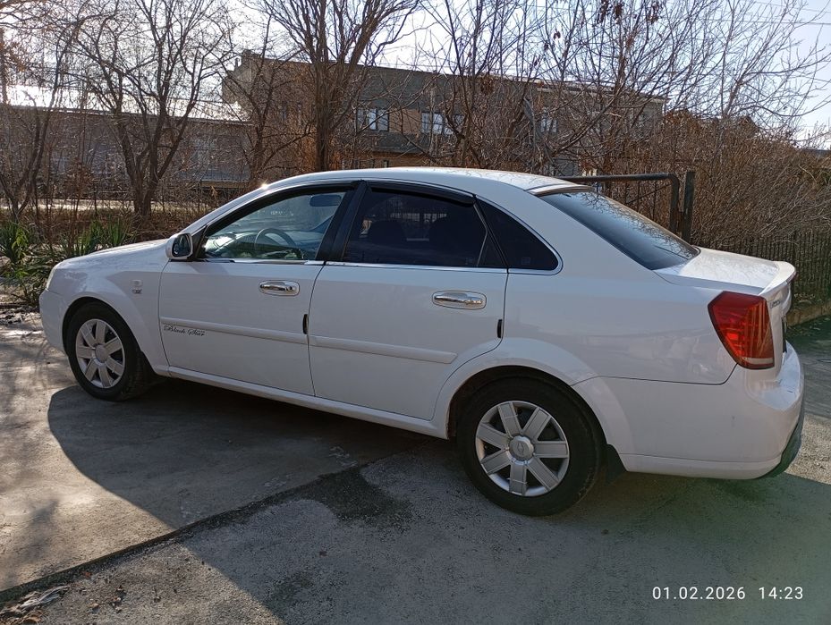 Продам Ласетти 2009 год 3 поз. Автомат