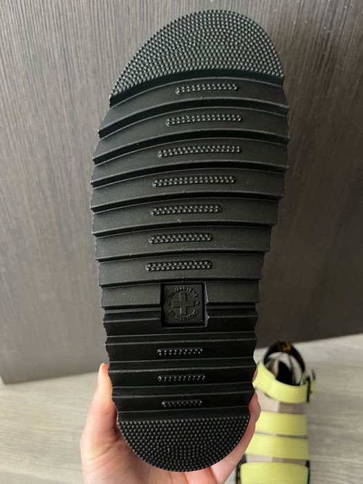 Sandale Dr. Martens Blaire lime green