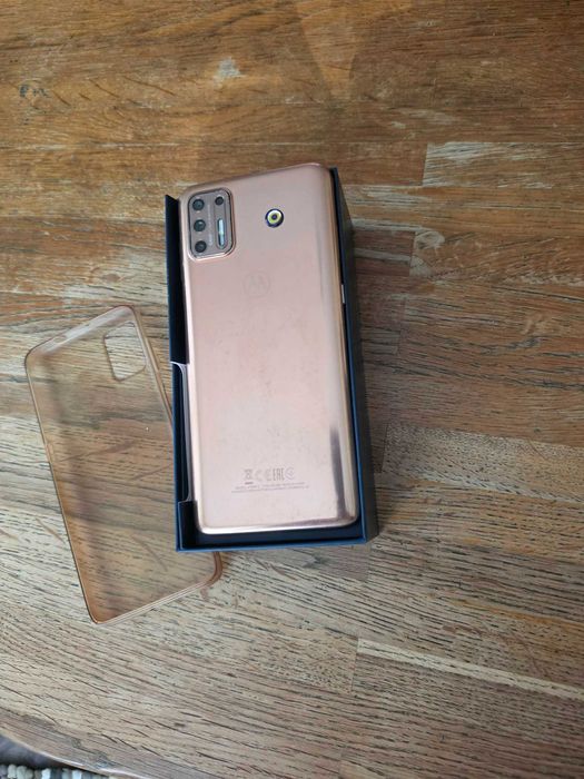Motorola Moto G9 Plus 128GB, много запазен, с кутия и зарядно