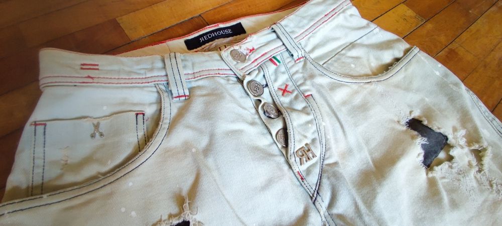 Blugi RedHouse - NOI.