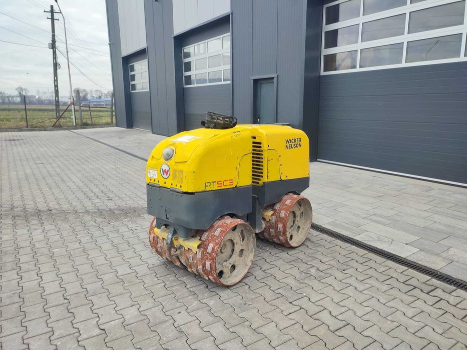 Cilindru vibro-compactor cu telecomanda Wacker Neuson RTK-SC3