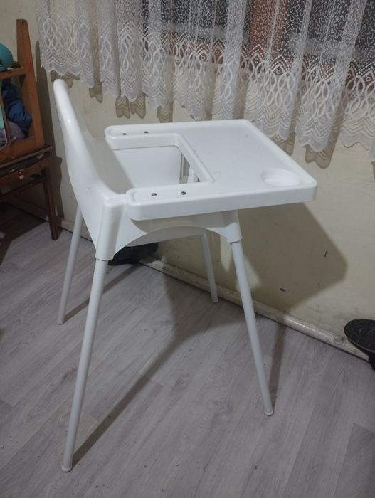 Продам столик детский срочно