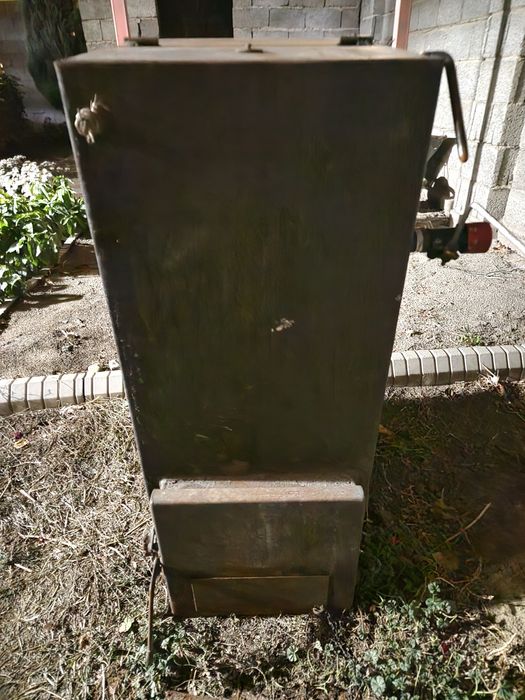 Продам печку эконом.