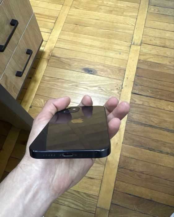 IPhone 12 64GB (76%)