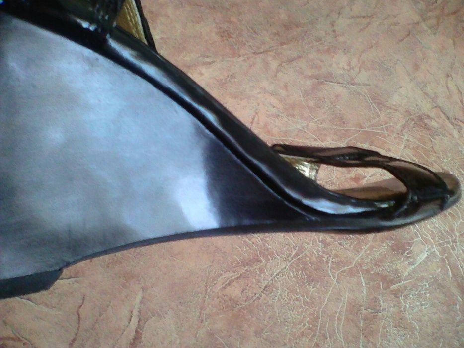 Продам обувь на платформе