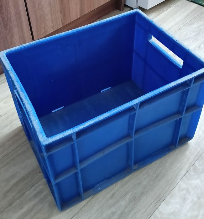 ПрПродам ящики из плотного пластика