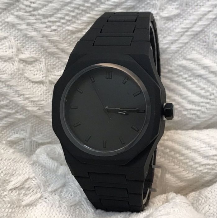 Часы украшения.