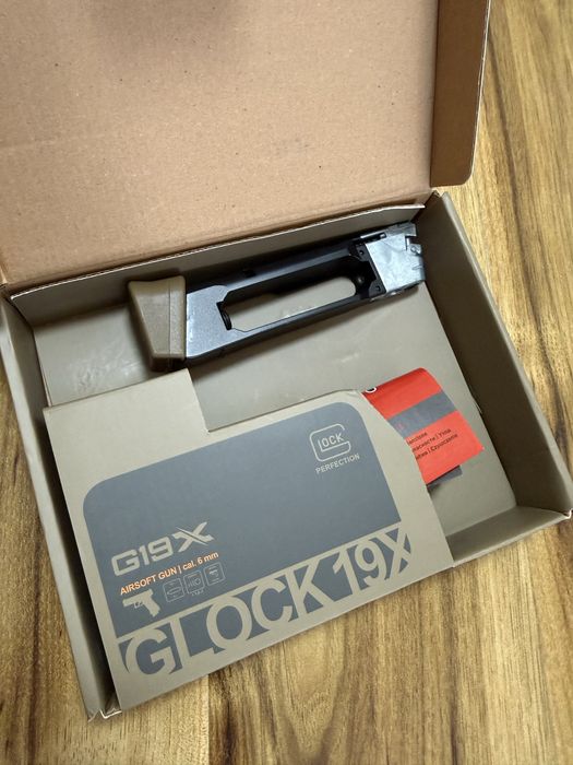 НОВ пълнител за еърсофт airsoft GLOCK 19X 6mm Coyotte