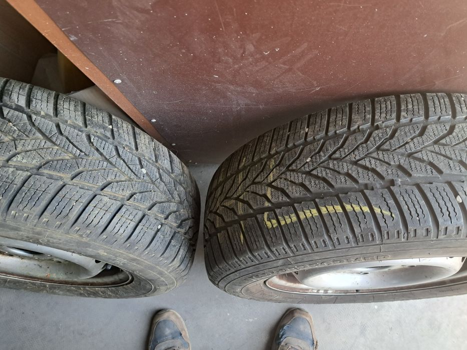 Jante pe 15 cu anvelope iarna ff bune Ford tranzit