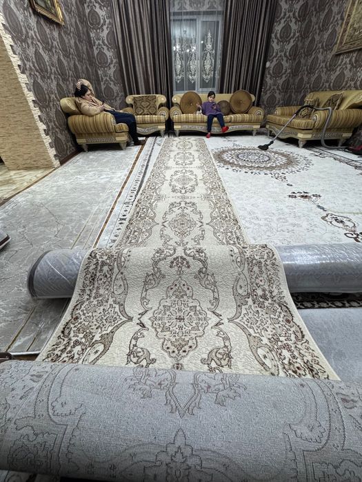 Продам Ковры б/у 40000  Алматы