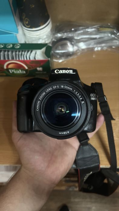 Фотоаппарат canon 1100D