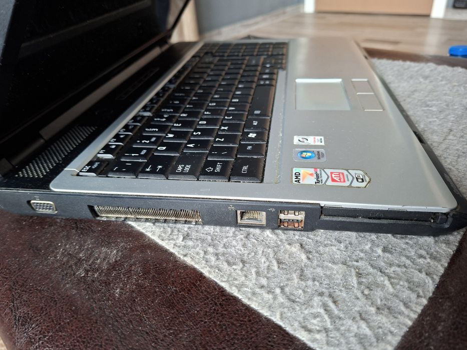 Лаптоп Toshiba satellite